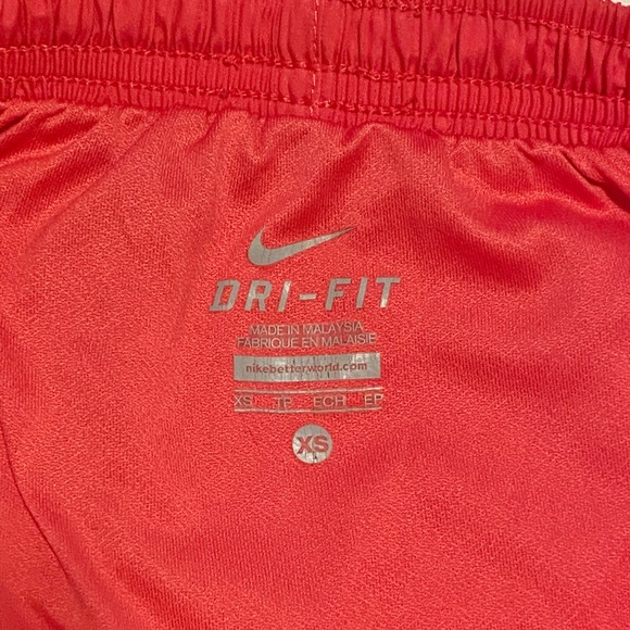 Nike Women’s Dri-FIT Lined Running Shorts, Size XS, pink - Picture 4 of 4
